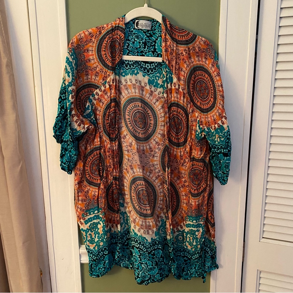Lotus and Luna Mandela Kimono - Picture 2 of 6